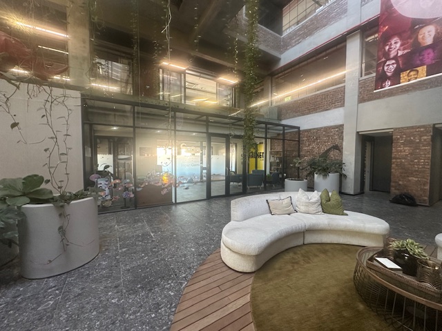 To Let commercial Property for Rent in Zonnebloem Western Cape